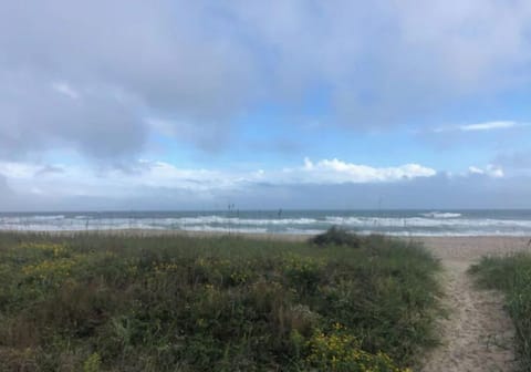 Private beach access with private parking 1 block away