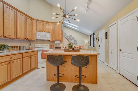 Gather 'round the island for great conversation while cooking up some delicious meals!