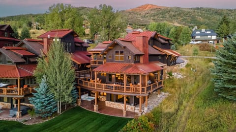 Welcome to Azure Chalet