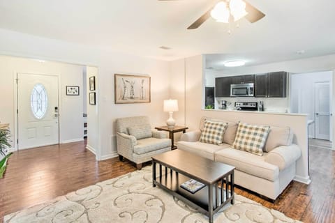 Hinesville Vacation Rental | 4BR | 2.5BA | Step-Free Access | 1,710 Sq Ft