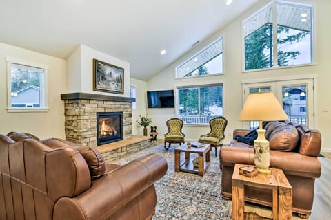 Packwood Vacation Rental | 4BR | 2BA | Stairs Required | 2,000 Sq Ft