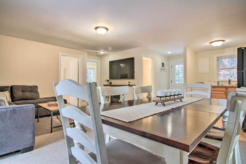 Dining Area | Central Heat