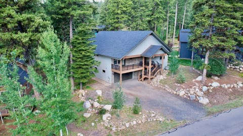 Front of home and driveway