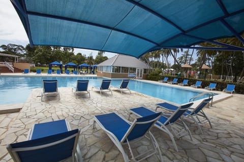 Ease into vacation mode with calm water and roomy deck space.