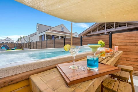 Swim spa pool - Beautiful, relaxing and heated in cooler weather