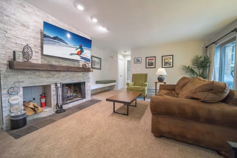 Updated vacation condo at Flying Dutchman