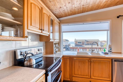 Kitchen with view