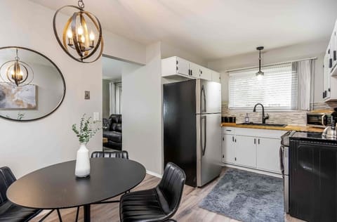 Dining area and kitchen from the living room
Seating for 4