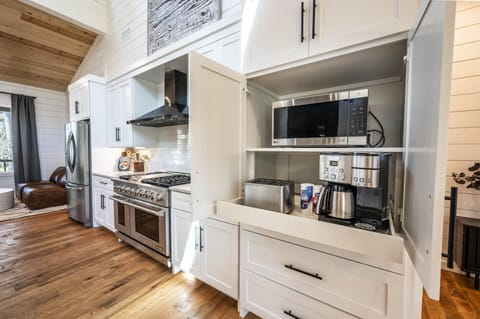 Multiple appliances for guest use!