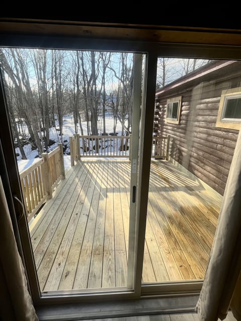 Deck off master bedroom