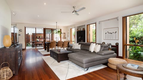 Open plan Living/Dining and Kitchen
