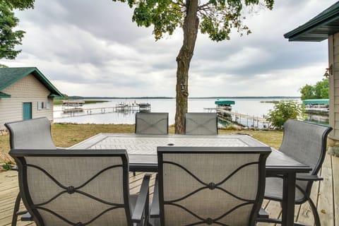 Furnished Deck | Gas Grill