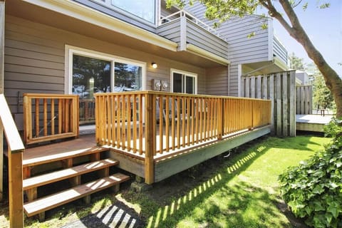 Back Deck at Sandcastle B3