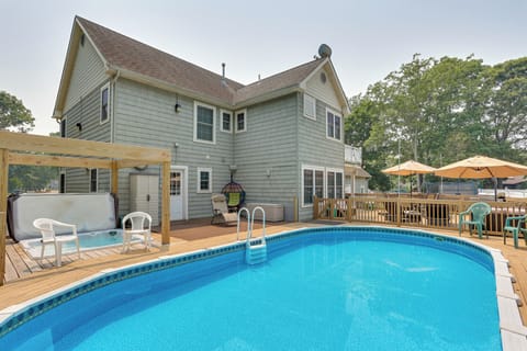 Cape May Vacation Rental | 5BR | 3BA | 2,900 Sq Ft | Steps Required to Access