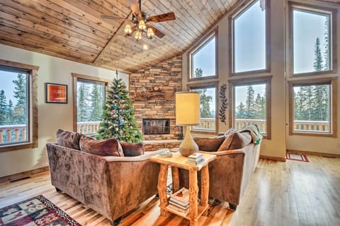 Fairplay Vacation Rental | 3BR | 3BA | Stairs Required | 1,900 Sq Ft