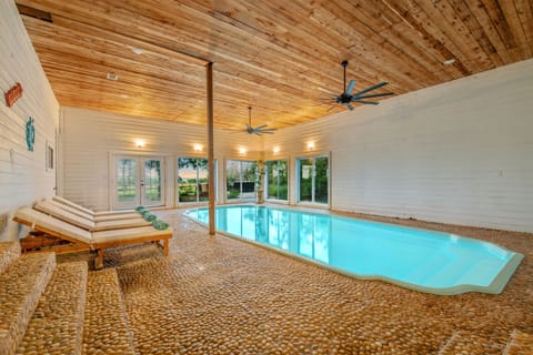 Year-round swimming! Private indoor pool & lounge area just for you.