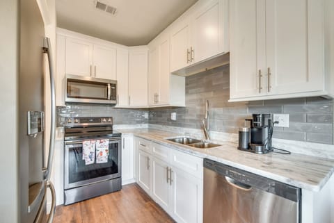 Kitchen | Cooking Basics | Blender | Crockpot | Spices