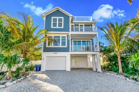 Grand Entrance and Design