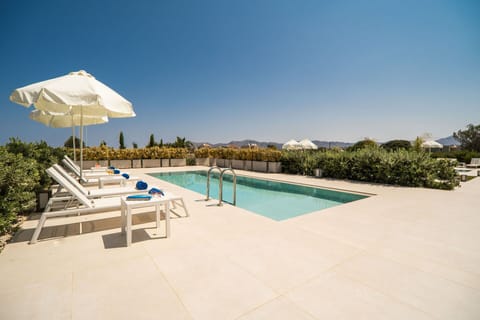 Building Exterior, Garden, Outdoor, Pool