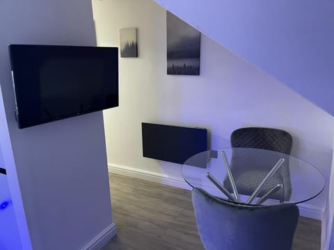 Living Room / Lounge