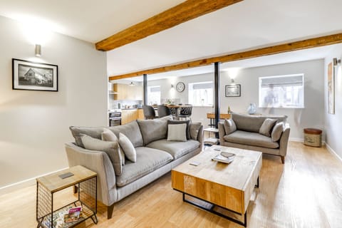 Open plan lounge