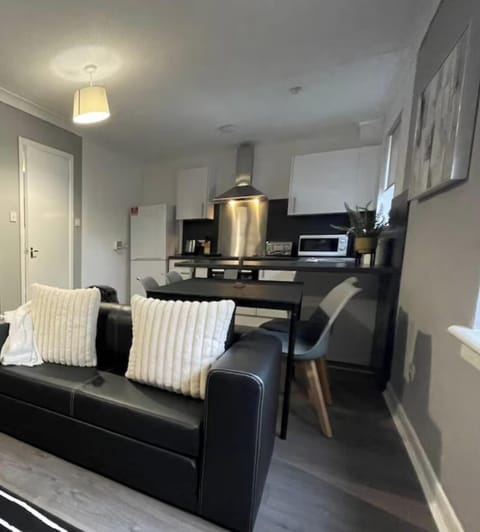 Caledonia Luxe Stays Short Lets & Serviced Accommodation