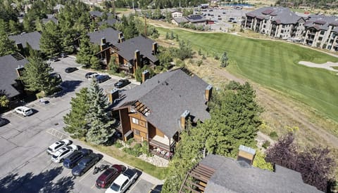 Welcome to Red Pine Rendezvous