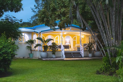 Mullins Bay House your little sip of heaven