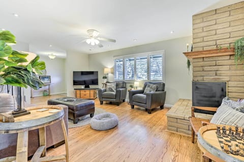 Petaluma Vacation Rental | 3BR | 2BA | 1,628 Sq Ft | 2 Stairs to Access