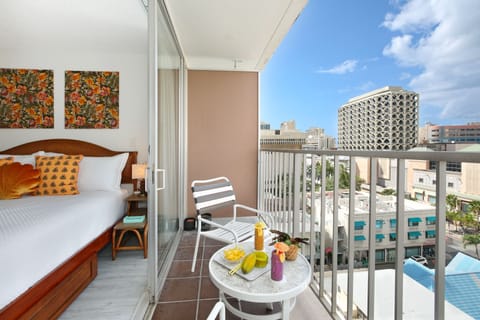 Private Lanai with Sweeping City Views