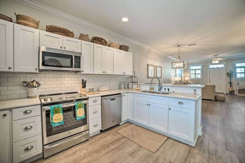 Don't feel like going out? No problem! Everything you need to cook at home.