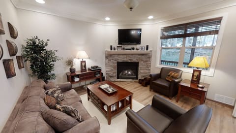 Living Room, Furniture, Indoors, Home Decor, Table