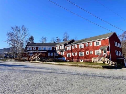 The RedBearInn is in the left hand of the building, and you enter around the back behind Yama Ramen restaurant.