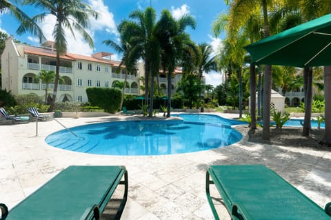 Plenty of lounge chairs for relaxation 