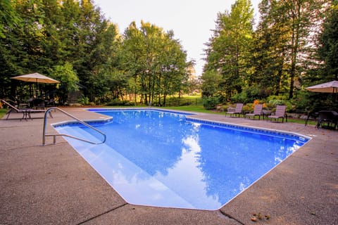 Community pool