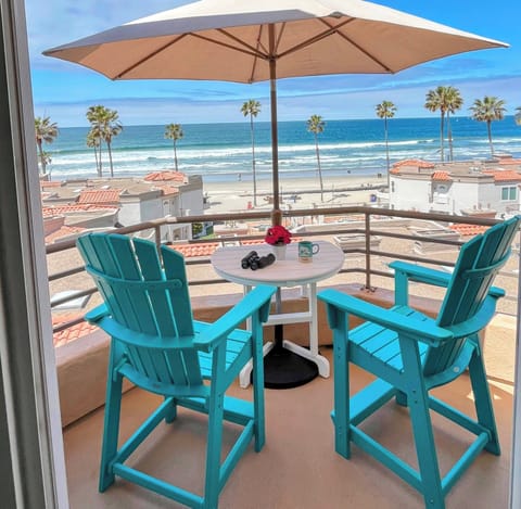 Never-Ending Beach, Surf, Pier, and Pacific Ocean Views from Balcony!