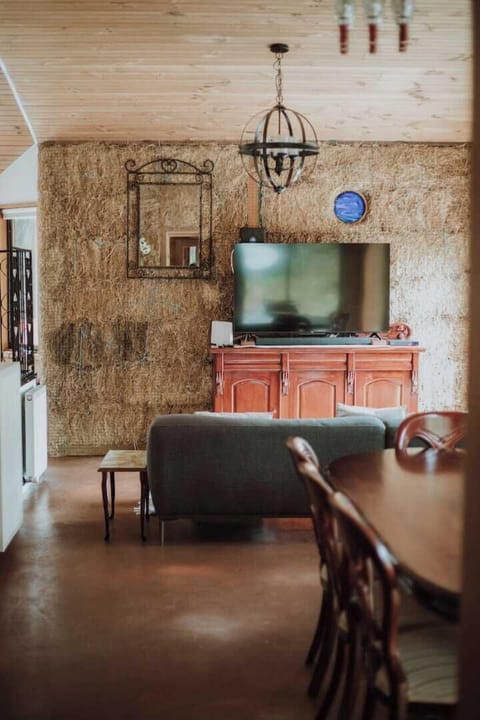 39ee433b 4797 4b08 9fb1 a1293f5460d2