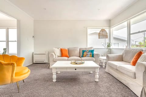Large bright lodge with games  