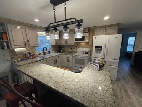 kitchen island seating for 2