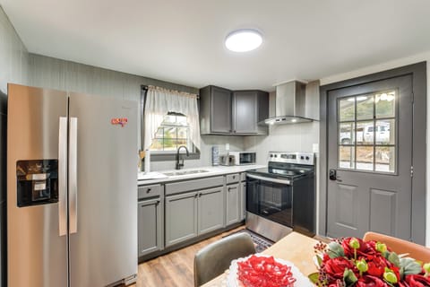 Kitchen | Coffee Maker | Dishware & Flatware | Cooking Basics