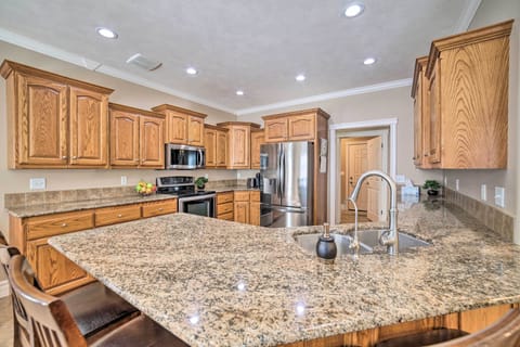 Kitchen | Crockpot | Blender | Cooking Basics & Spices