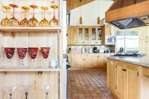 Main floor living room/dining/kitchen