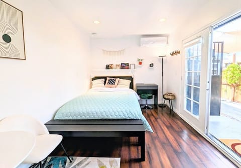 Queen bed