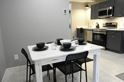 There are 5 dining chairs