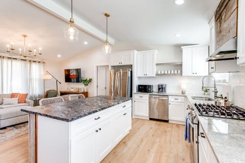 Two more people can sit at the bar.