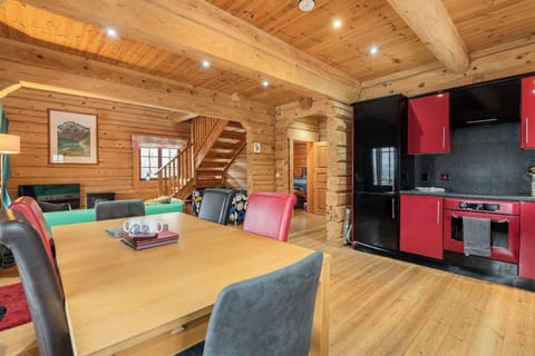 Dining Area | Ty Ceirios - Dwr Y Felin Log Cabins, Carno