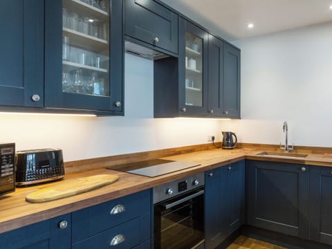 Kitchen | Anchorage View, Dartmouth