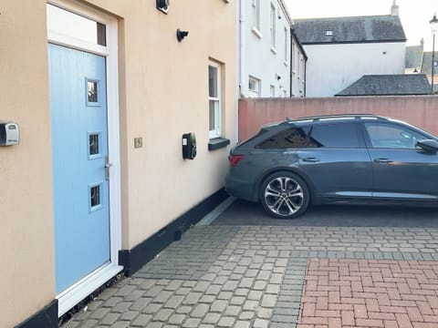 Parking | 5 Shoreside, Shaldon