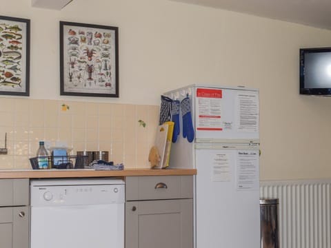 Kitchen | Courtenay Street 5, Salcombe