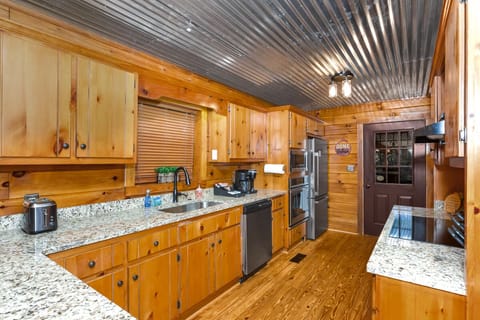 Well-stocked kitchen for your enjoyment!